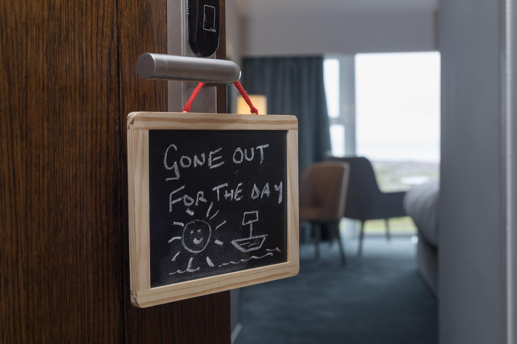 Connemara Coast Hotel Furbo Bagian luar foto